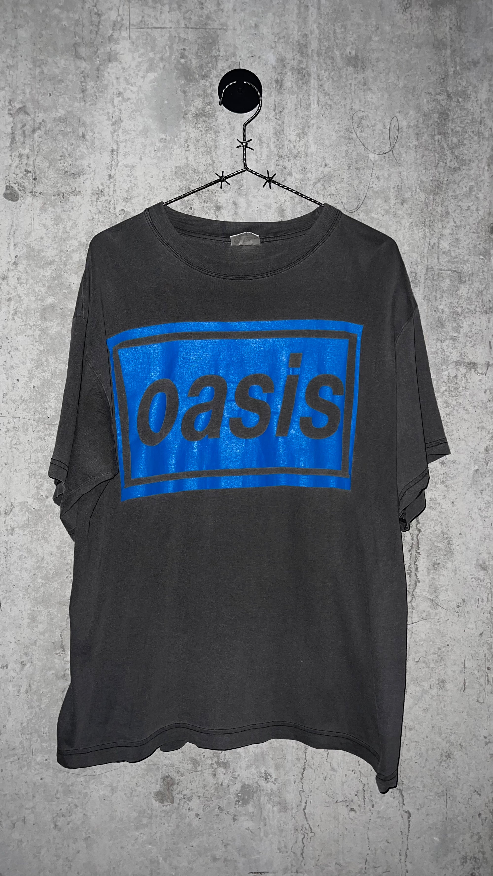 OASIS DEFINITELY MAYBE EURO TEE 94’ | BAND MEMBER PORTRAIT BACK HIT
