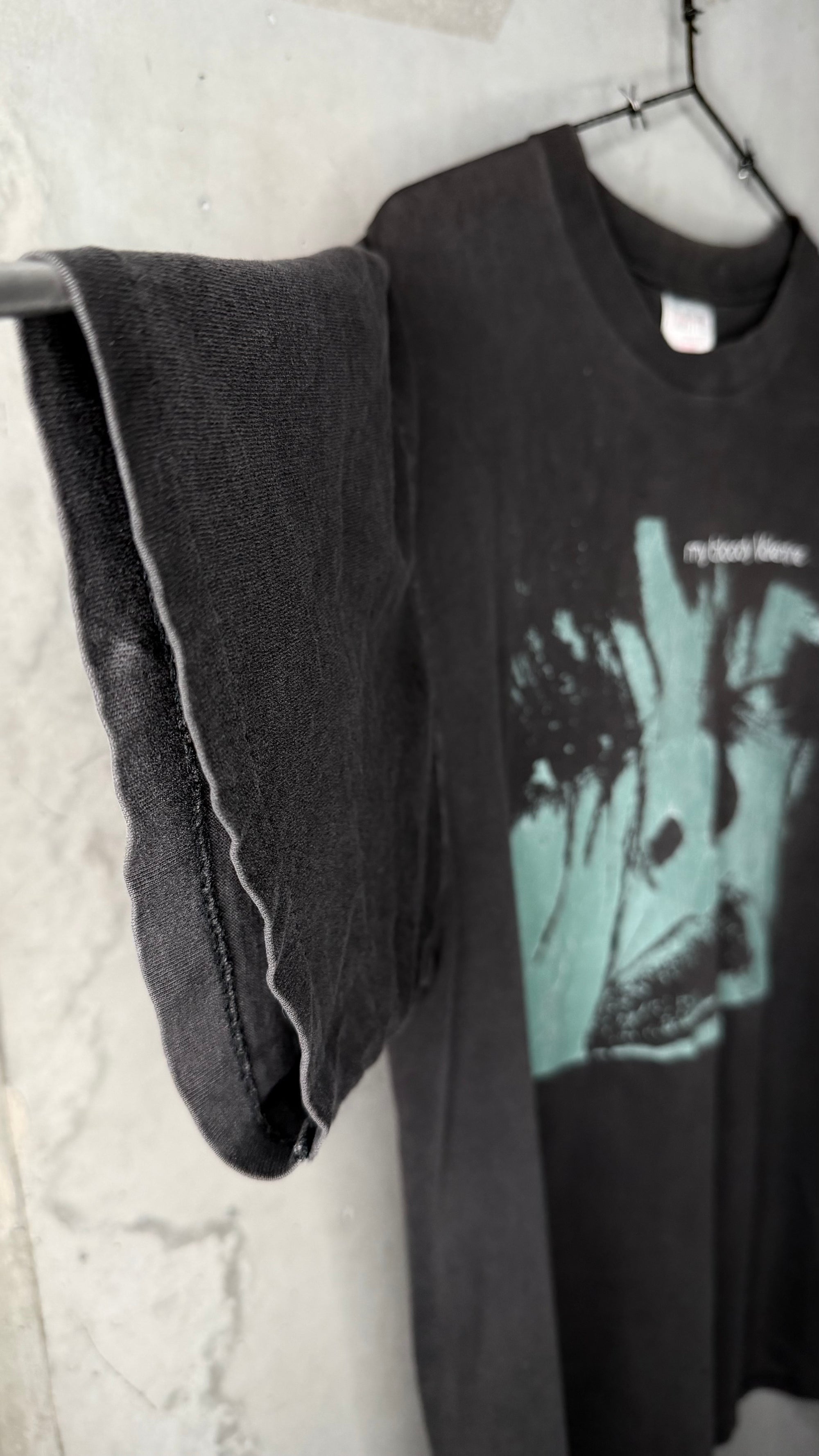 MY BLOODY VALENTINE FEED ME WITH YOUR KISS EP COVER TEE