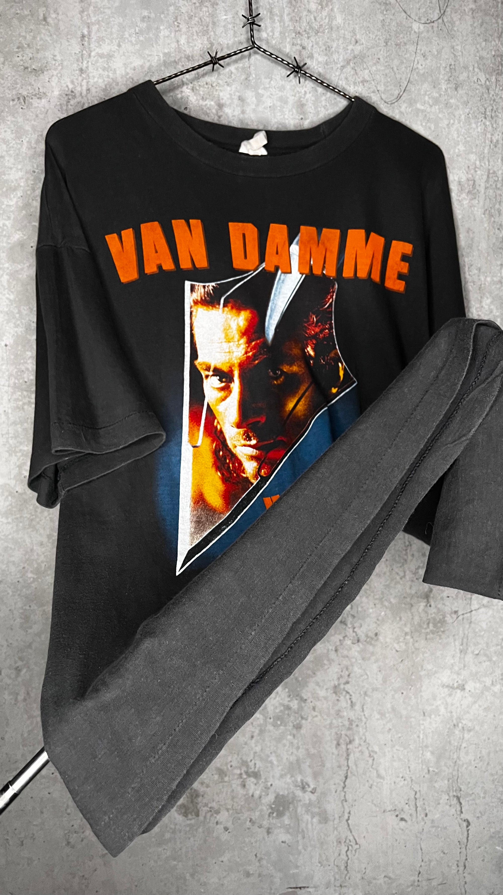 HARD TARGET RARE MOVIE POSTER PRINT TEE | JEAN CLAUDE VAN DAMME