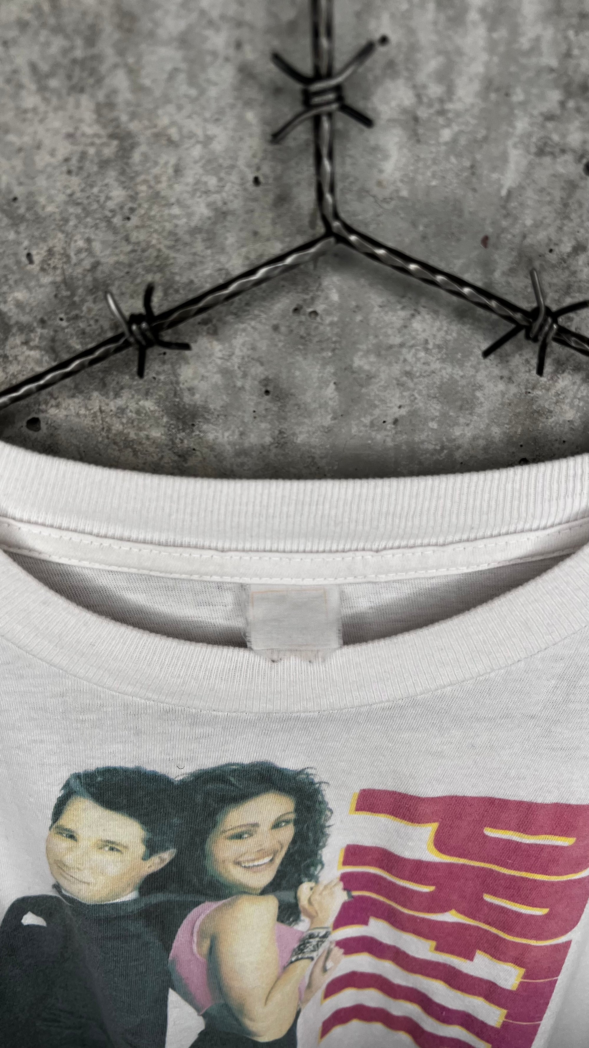 PRETTY WOMAN BIG POSTER PRINT MOVIE TEE GRAIL | JULIA ROBERTS & RICHARD GERE