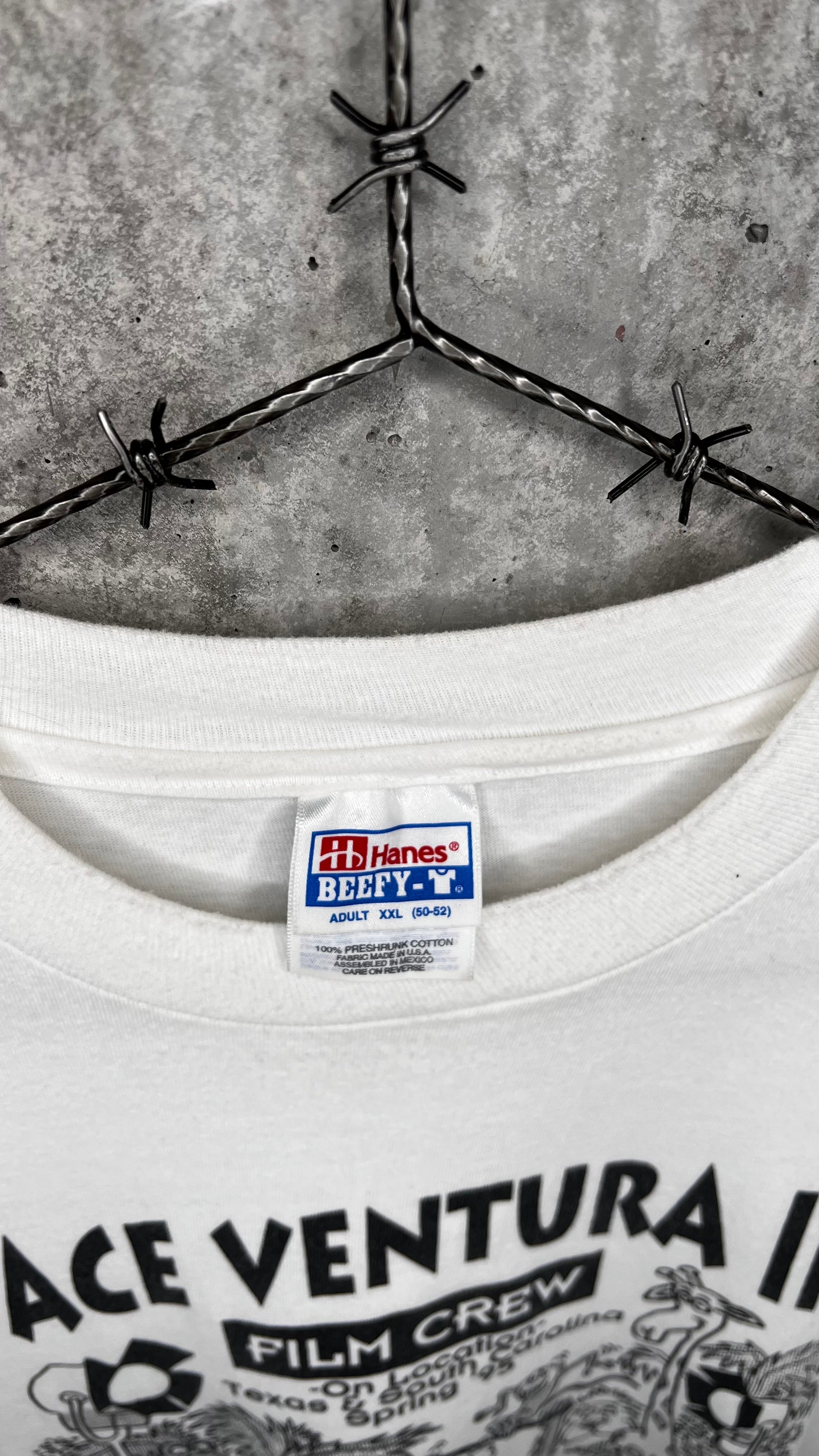 ACE VENTURA 2 WHEN NATURE CALLS FILM CREW ONLY TEE | SIGNED BY JIM CARREY