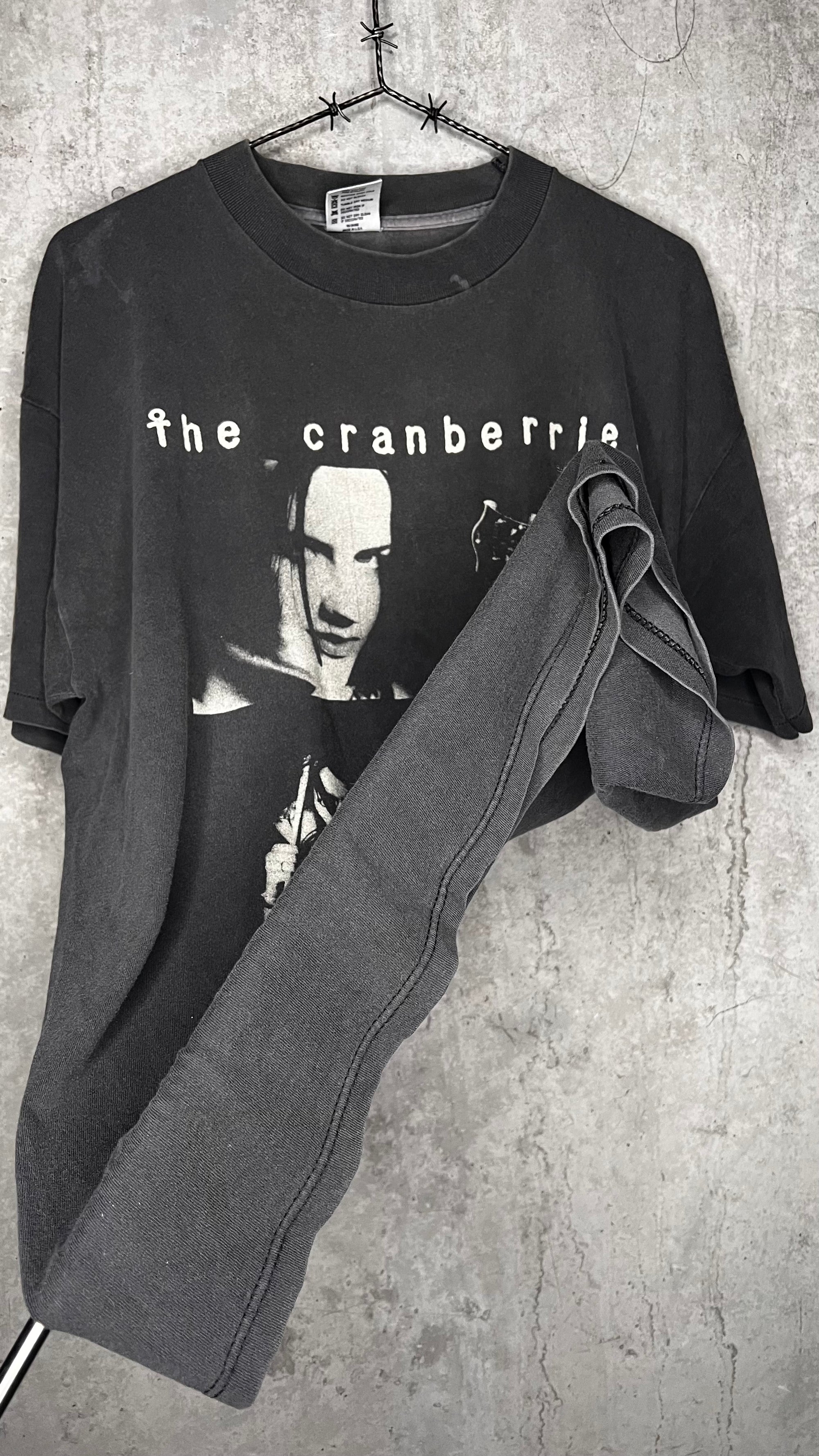 THE CRANBERRIES ‘EVERYBODY ELSE IS DOING IT, SO WHY CAN’T WE?’ FADED TEE
