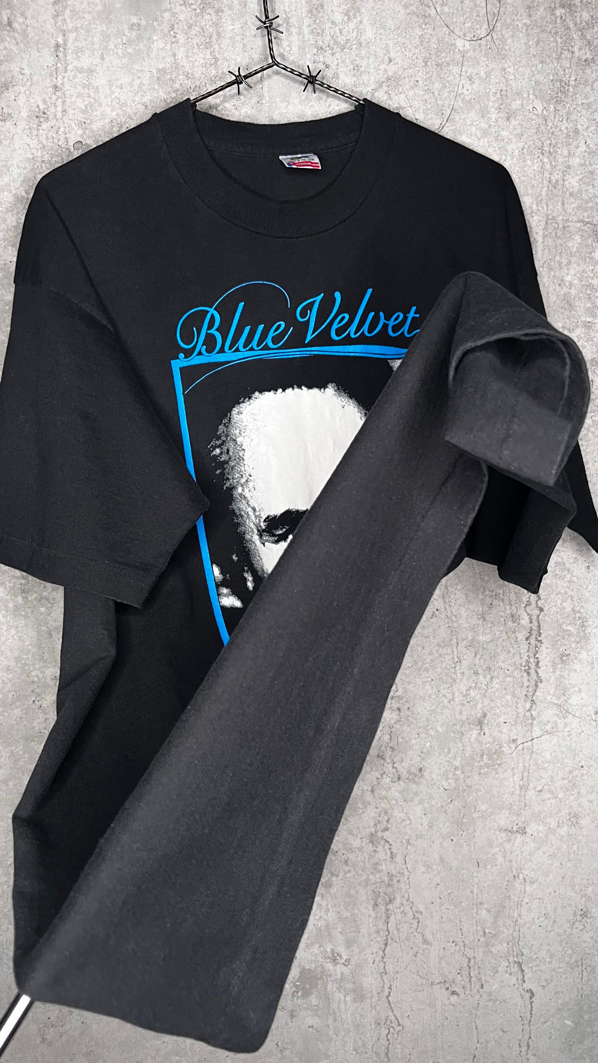 BLUE VELVET MOVIE TEE | DAVID LYNCH | FRANK BOOTH GAS MASK | ‘DON’T YOU FUCKING LOOK AT ME!’ | DENNIS HOPPER