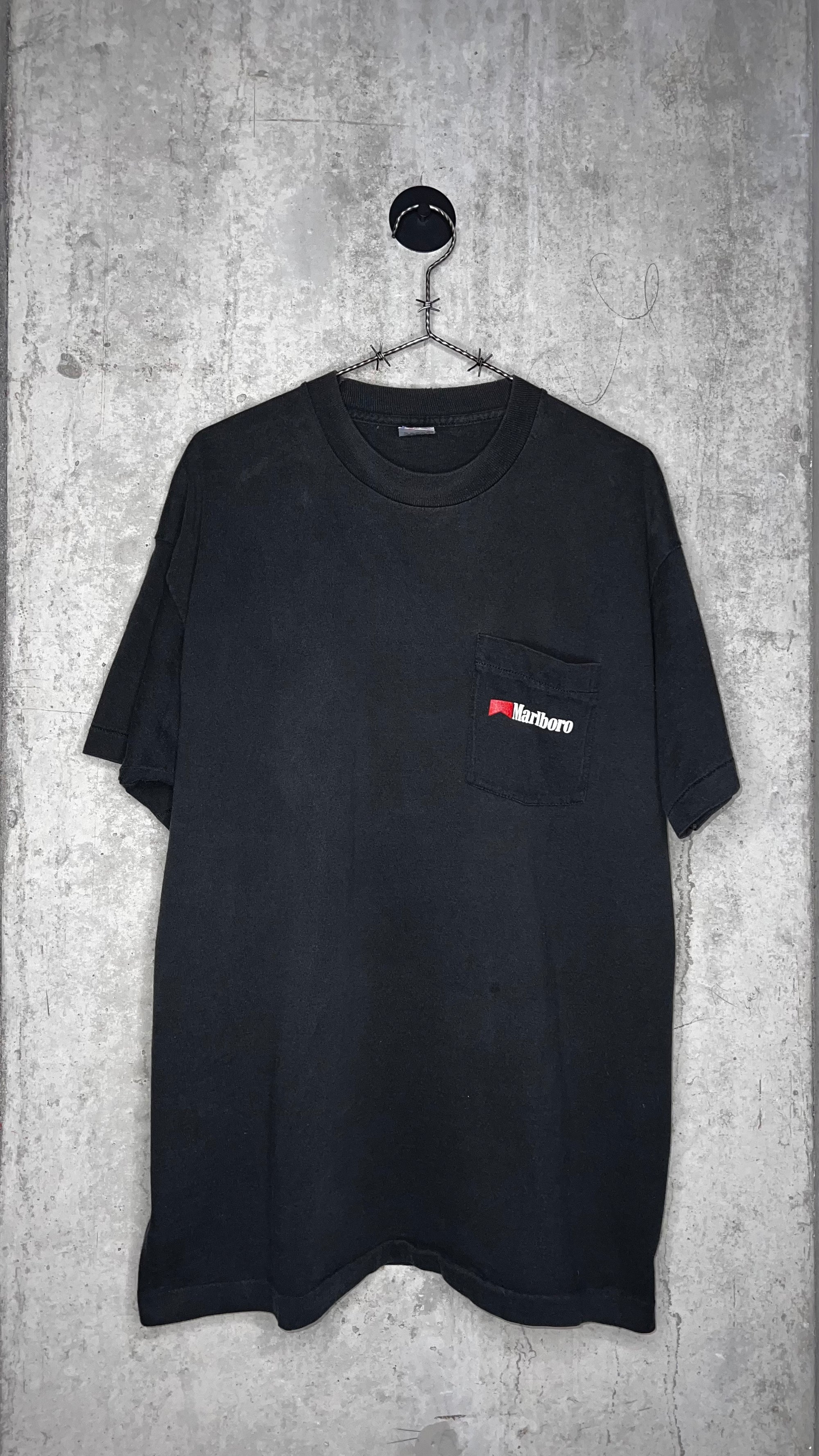 MARLBORO CIGARETTE POCKET TEE | COWBOY ON A HORSE