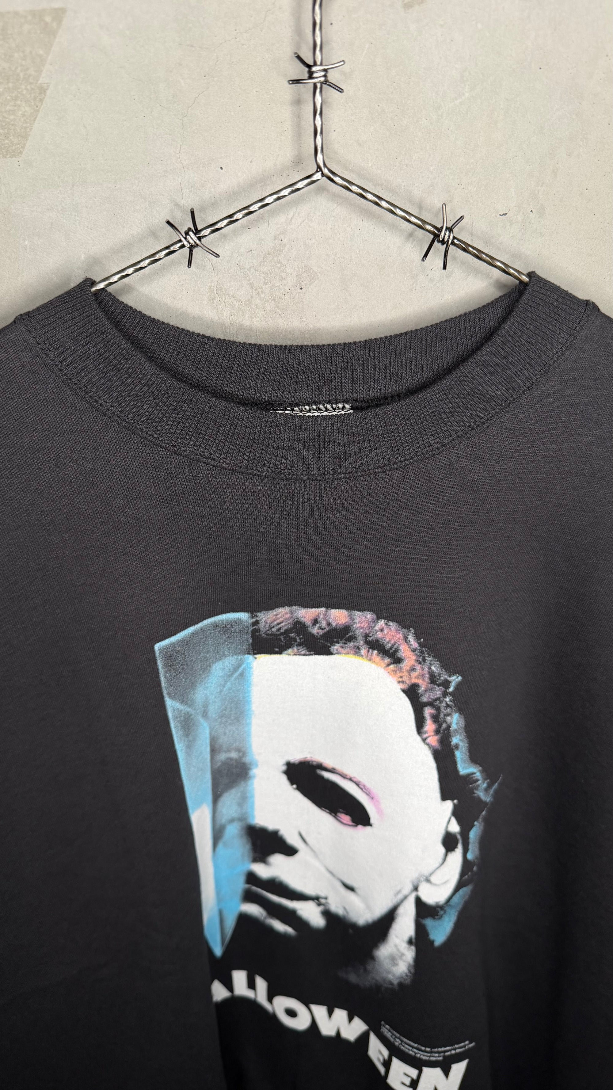 RARE HALLOWEEN MOVIE CREWNECK | MICHAEL MYERS