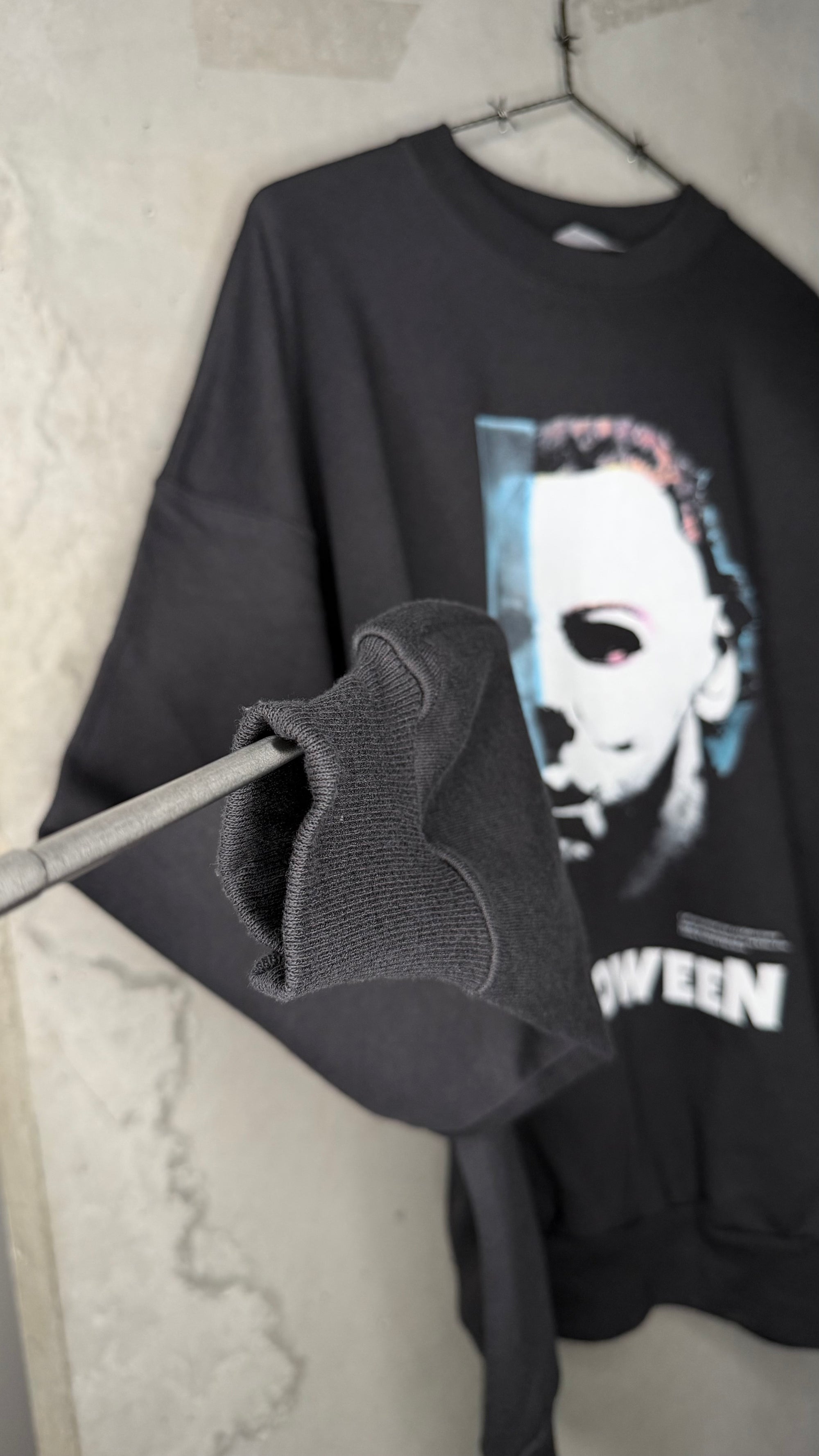 RARE HALLOWEEN MOVIE CREWNECK | MICHAEL MYERS