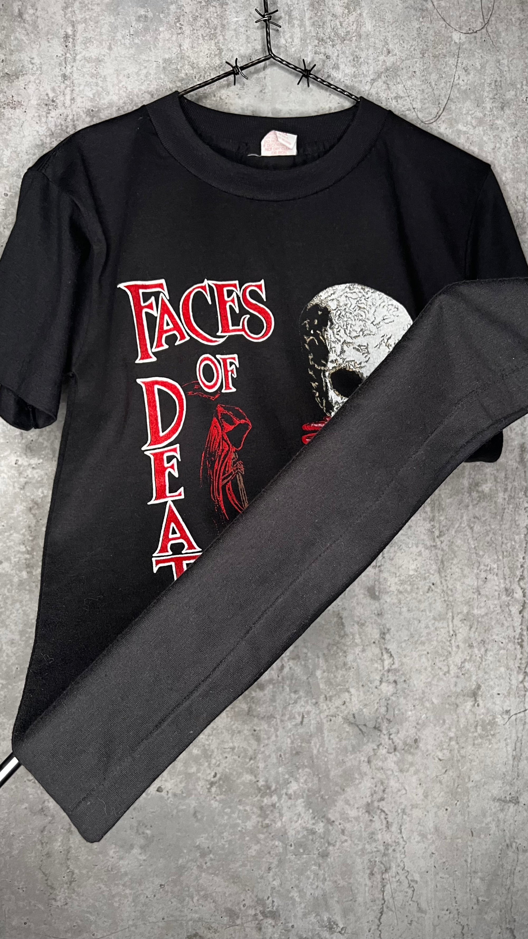 FACES OF DEATH RARE HORROR TEE | GRIM REAPER | BLOODY SKULL FOUNTAIN OF HUMAN HEADS
