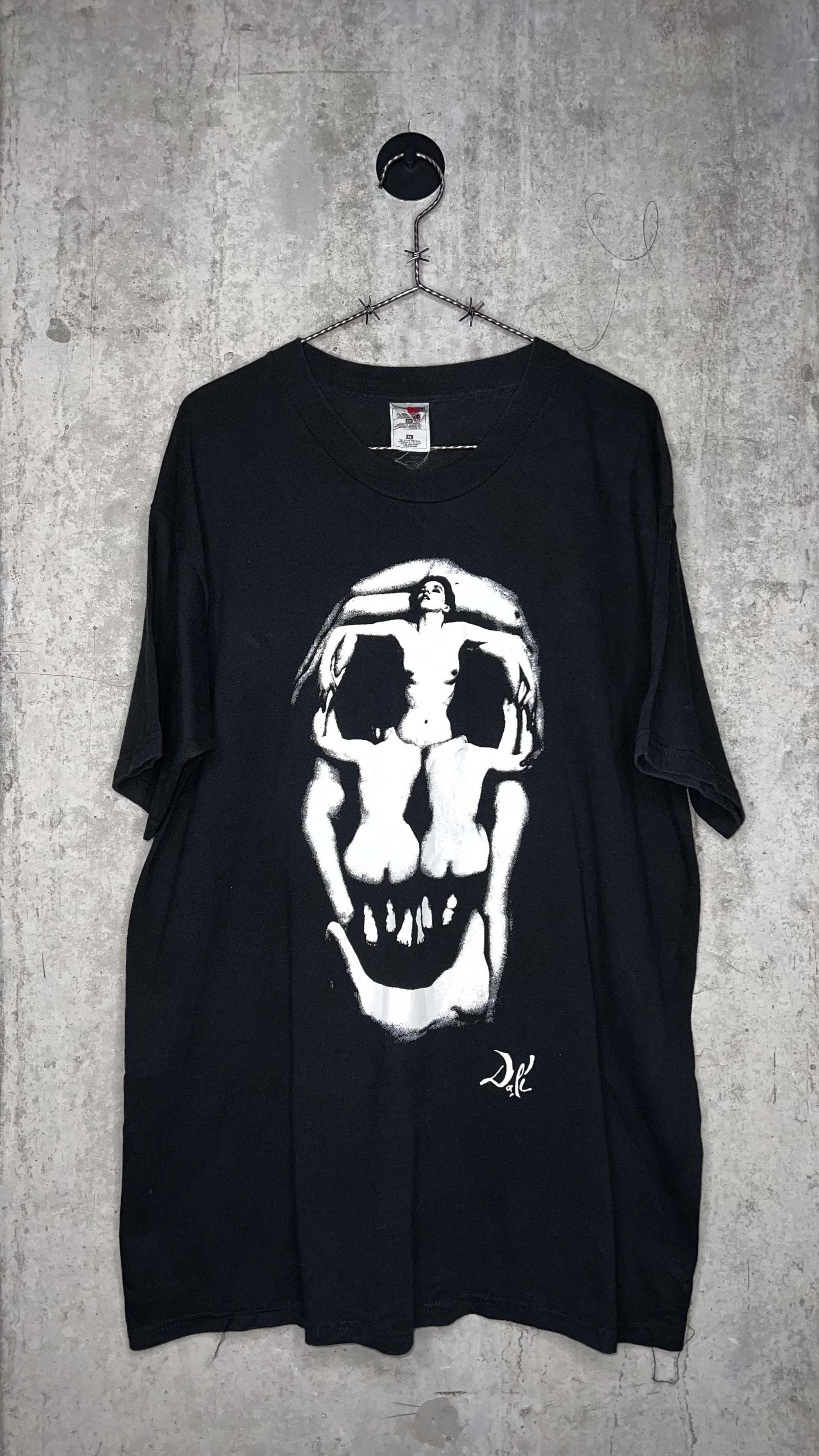 SALVIDOR DALI “IN VOLUPTUS, MORS” ART TEE | DEATH IN PLEASURE | SKULL ORGY GRAIL