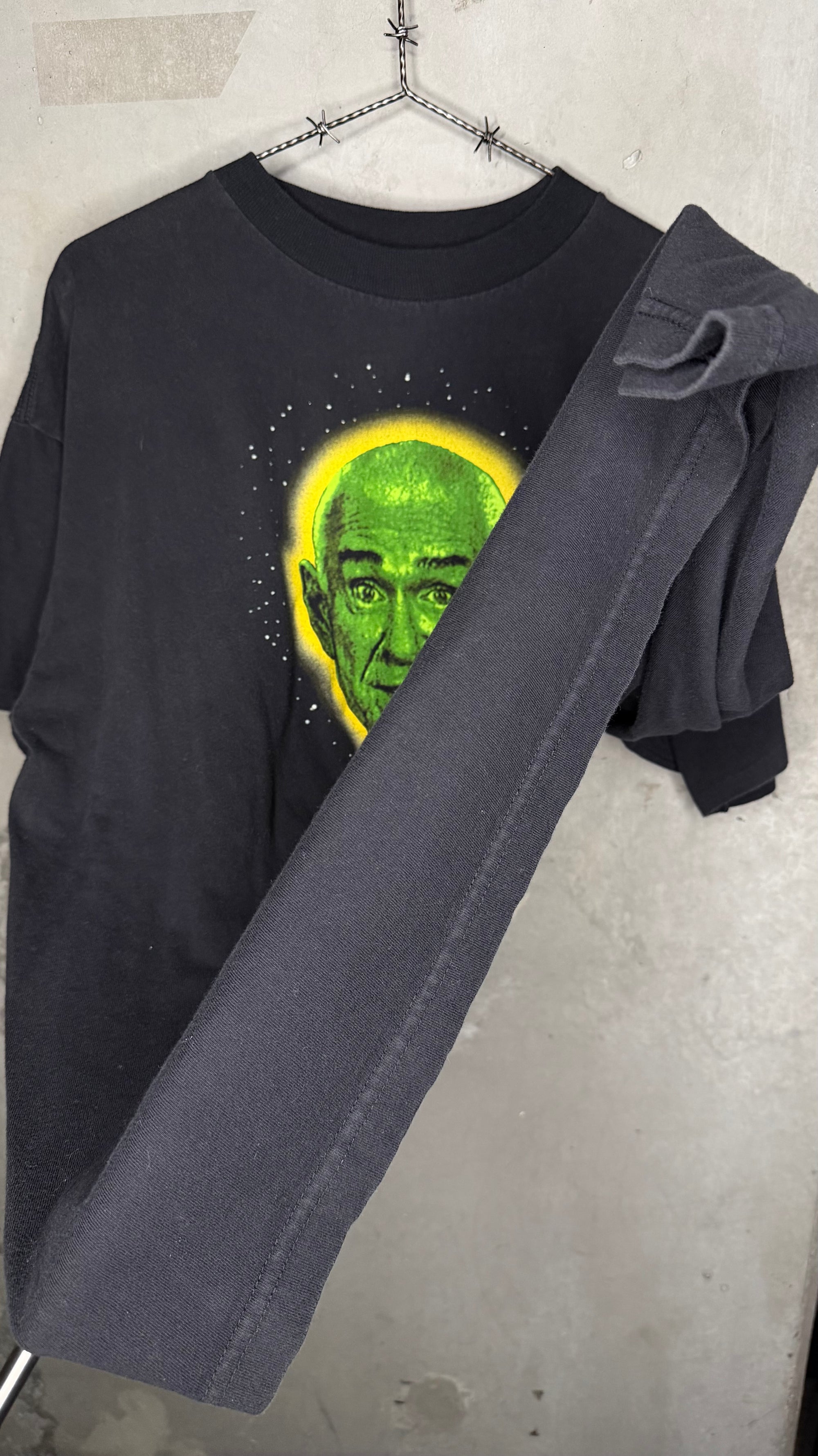 HEAVENS GATE ‘FOLLOW ME’ TEE | CULT LEADER MARSHALL APPLEWHITE