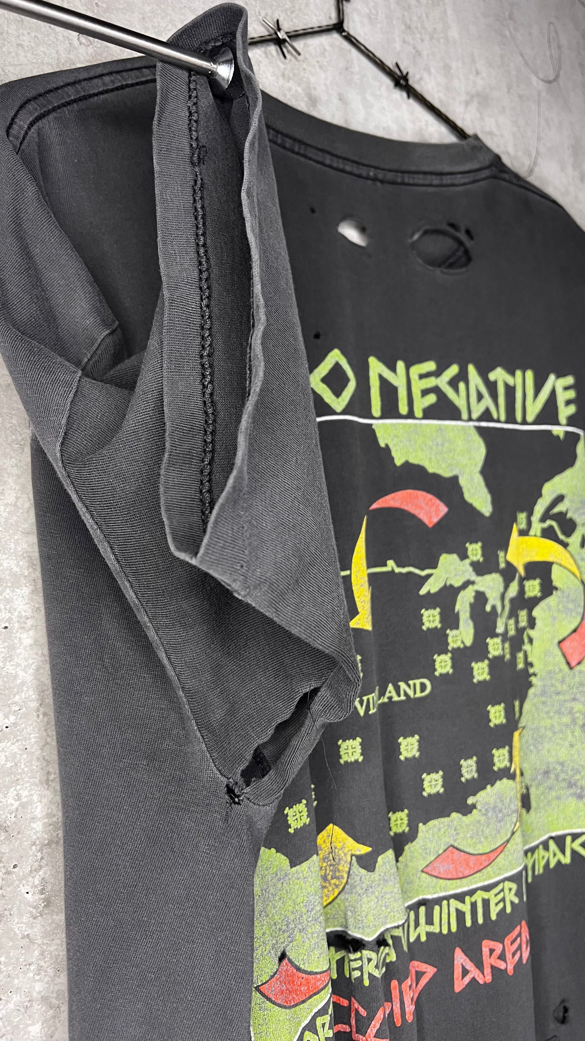 TYPE O NEGATIVE LIBERATION OF VINNLAND THRASHED TOUR TEE