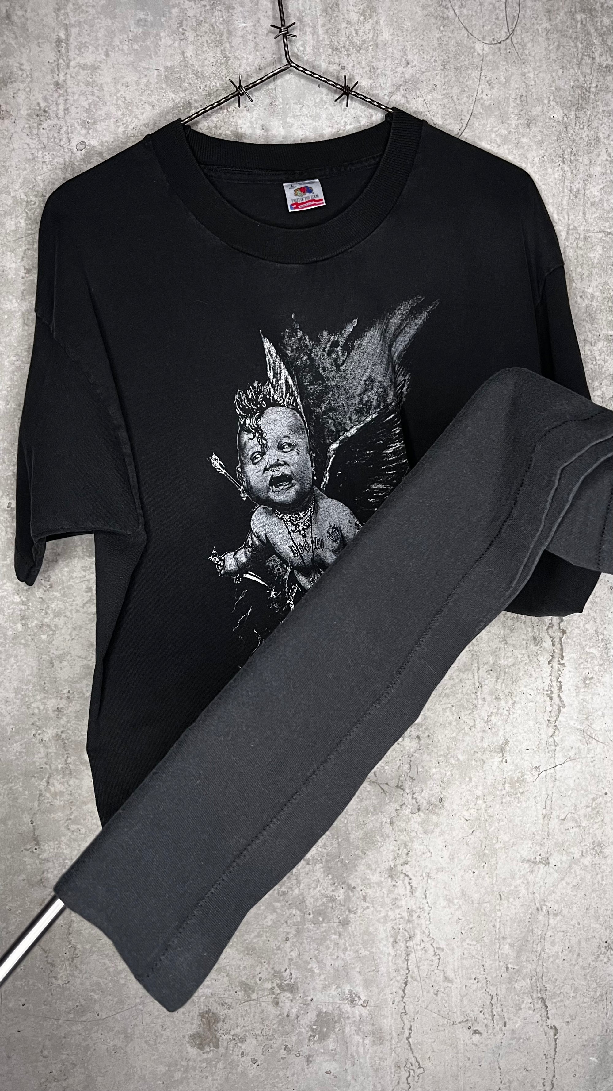 FALLEN ANGEL B&W FASHION VICTIM ART TEE