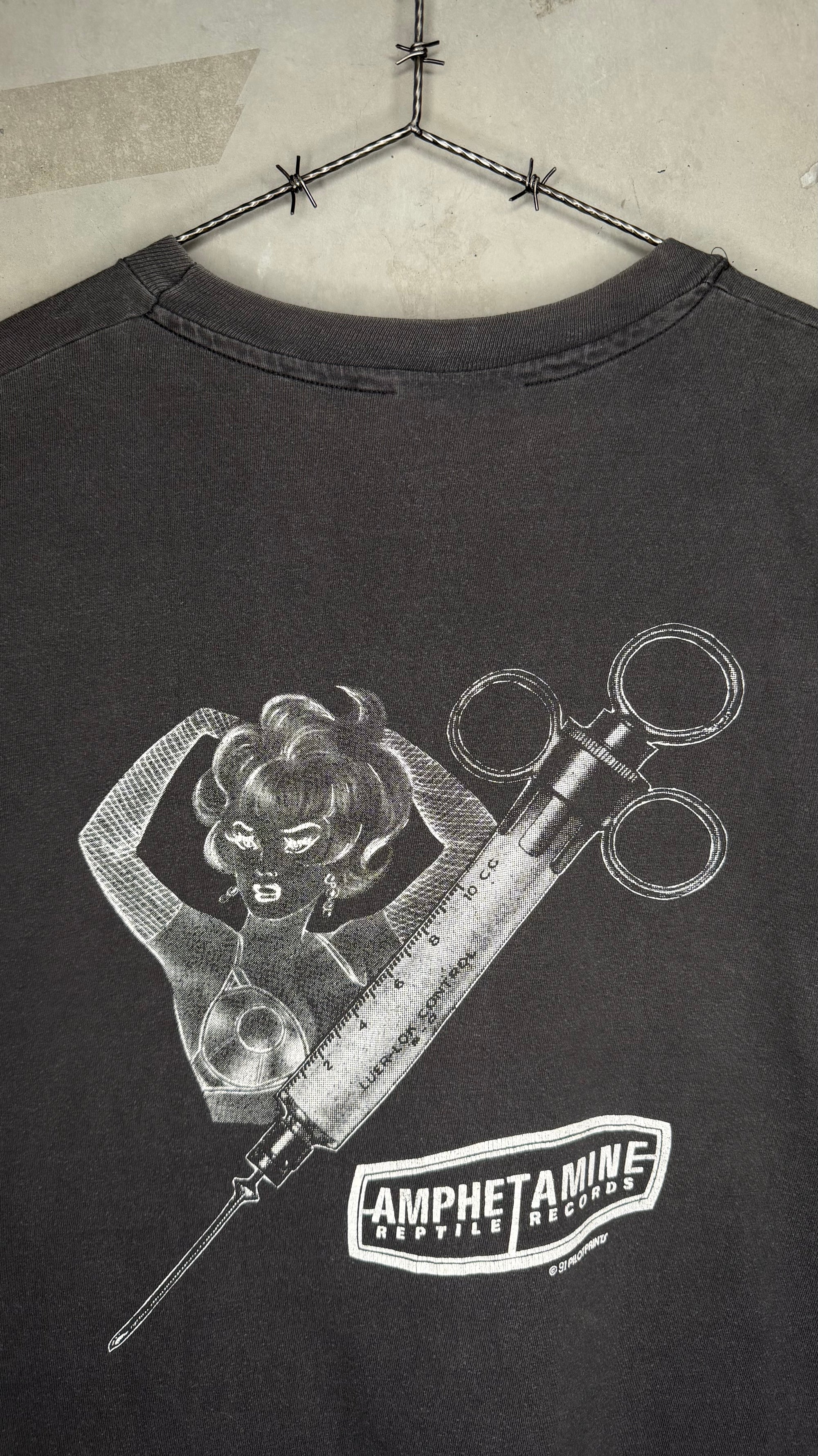 AMPHETAMINE REPTILE RECORDS TEE | DOPE GUNS ‘N FUCKING IN THE STREET
