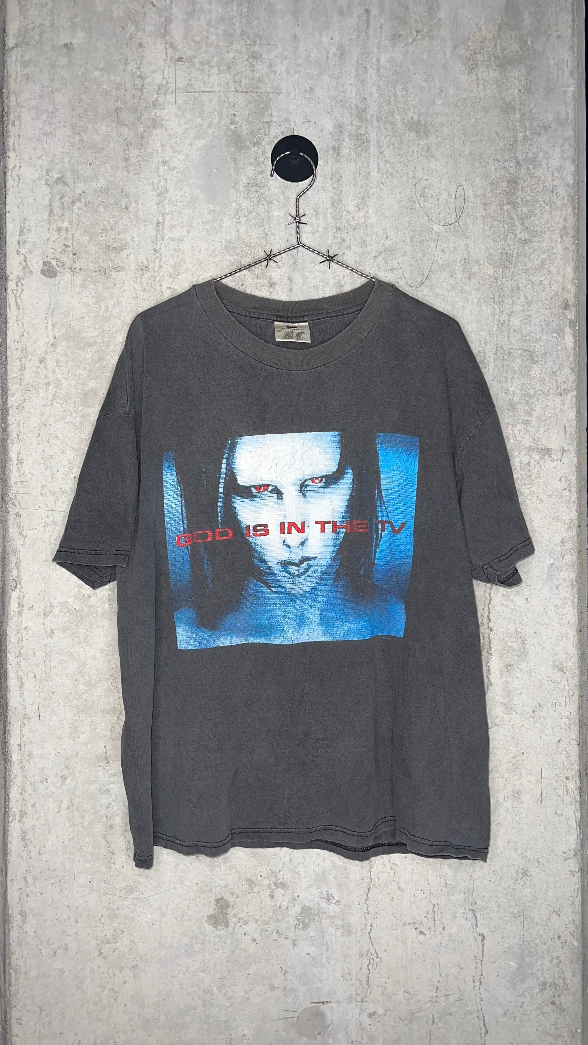 MARILYN MANSON GOD IS IN THE TV TEE