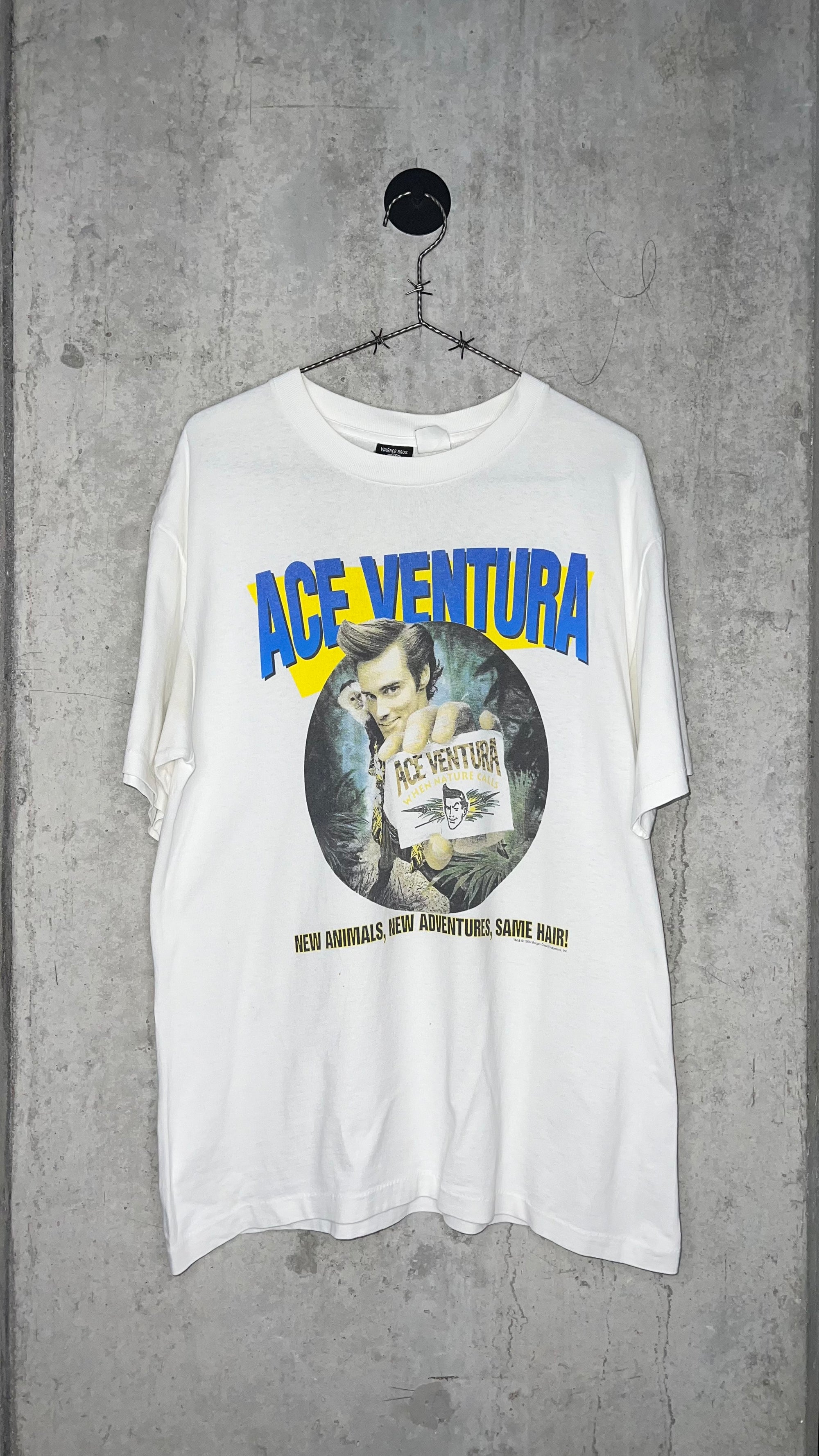 ACE VENTURA WHEN NATURE CALLS MOVIE PROMO TEE | NEW ANIMALS, NEW ADVENTURES, SAME HAIR | JIM CARREY