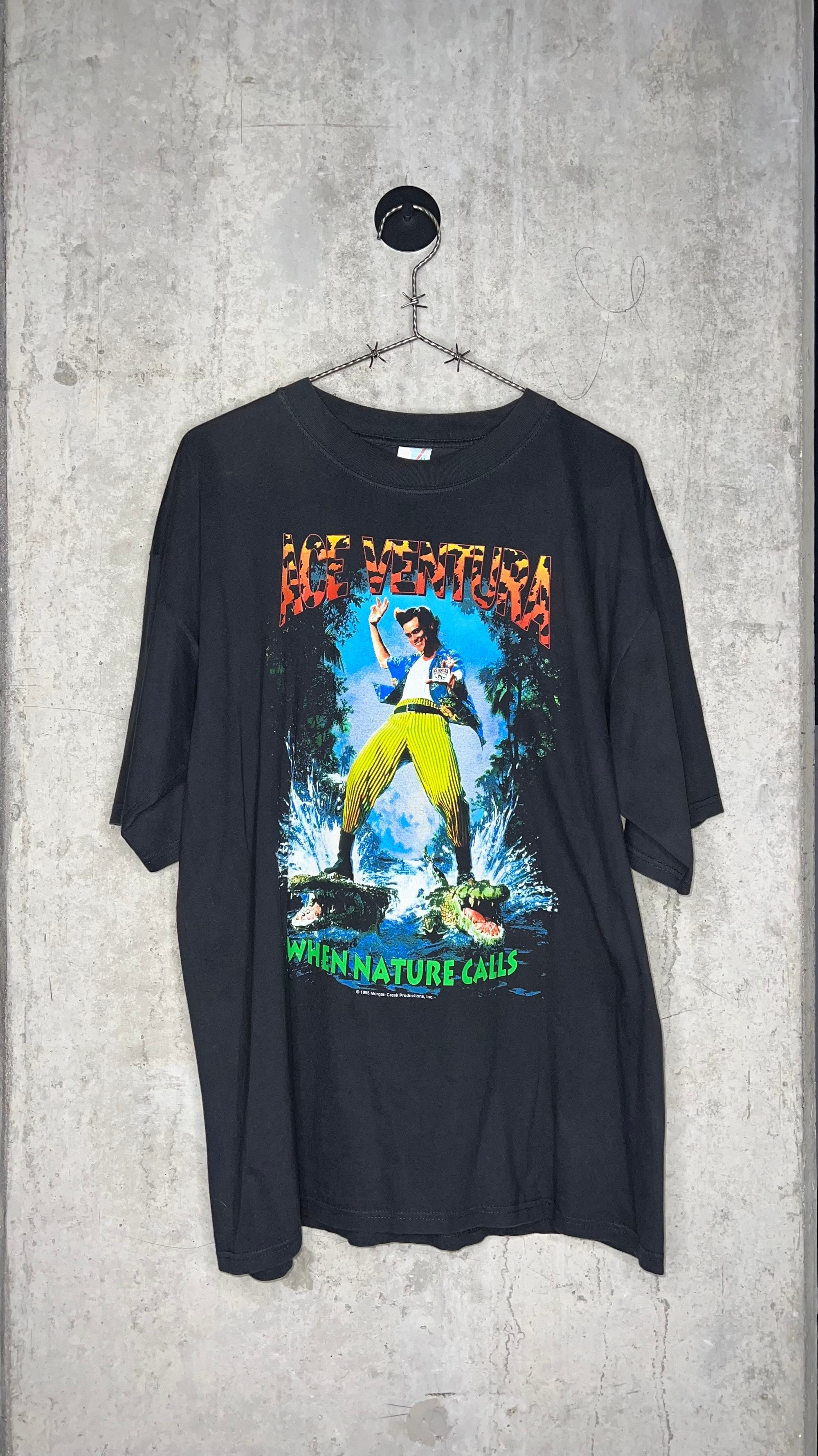 ACE VENTURA WHEN NATURE CALLS TEE | GATOR SKIING | JIM CARREY